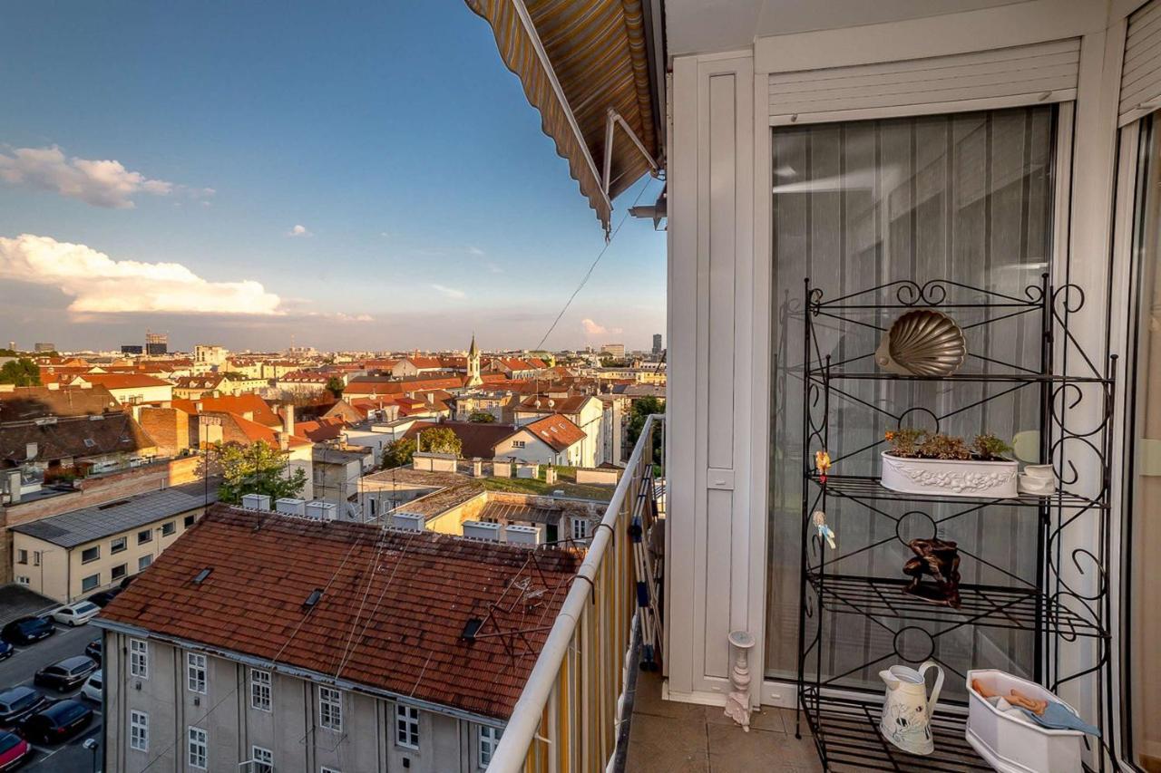 Art Deco Zagreb Centre View Apartment Ruang foto