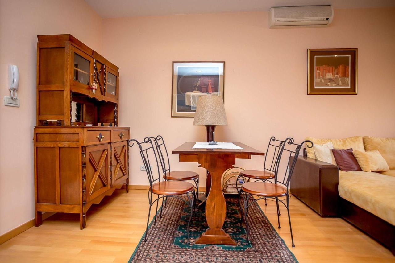 Art Deco Zagreb Centre View Apartment Ruang foto